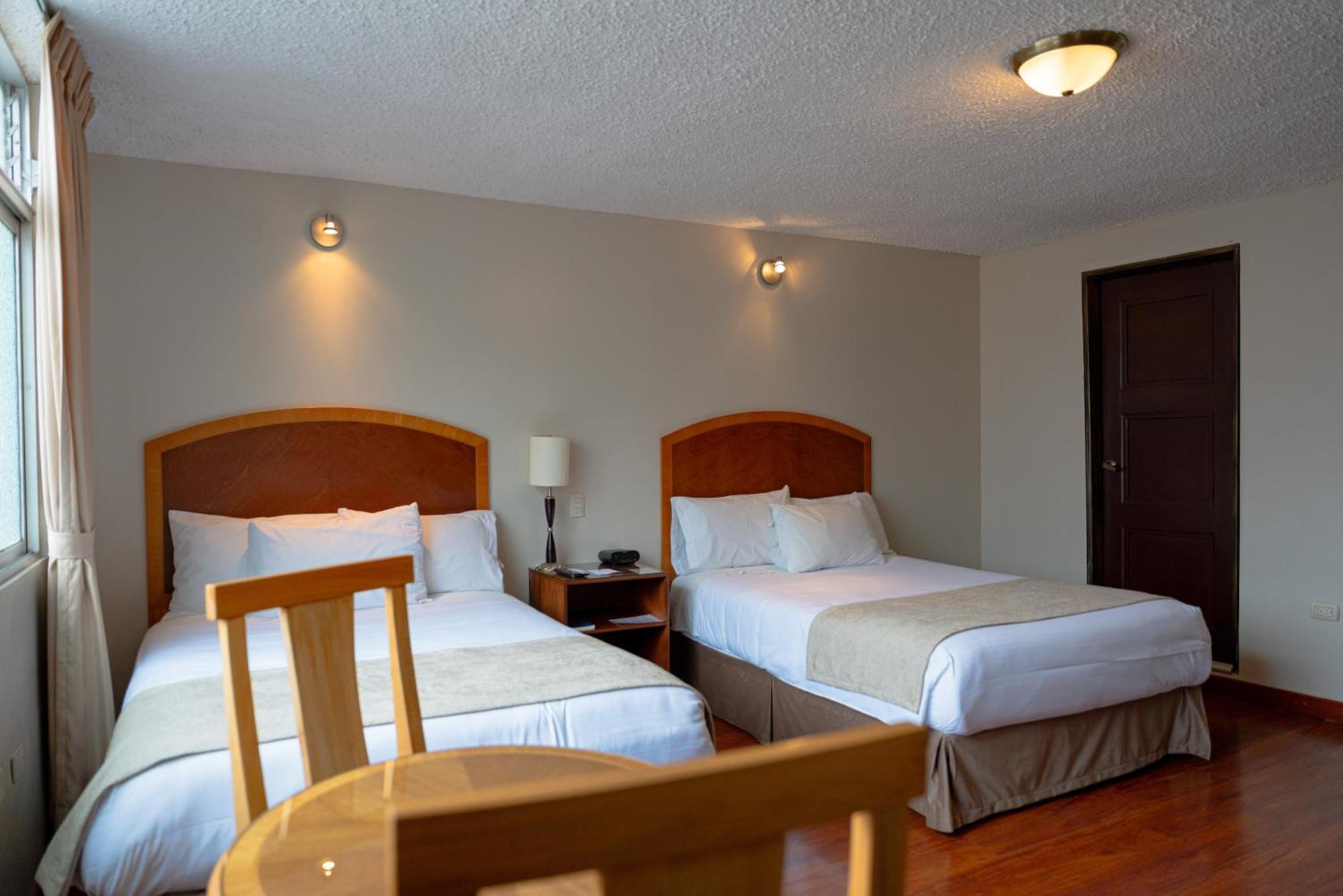 Hotel Santa Monica Cuenca Dış mekan fotoğraf