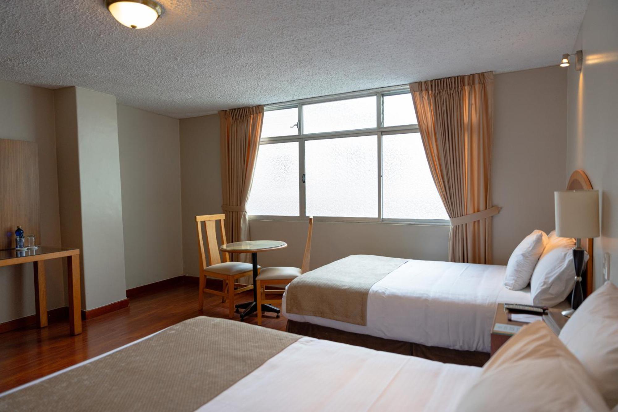 Hotel Santa Monica Cuenca Dış mekan fotoğraf
