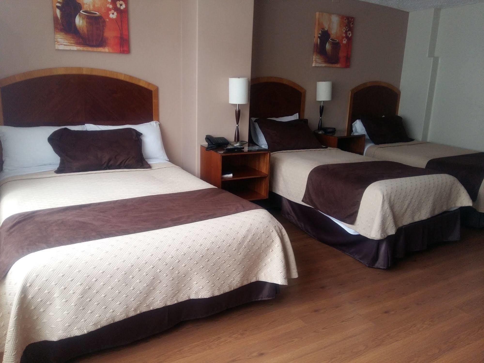 Hotel Santa Monica Cuenca Dış mekan fotoğraf